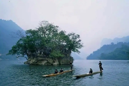 Découverte du lac BaBe et NaHang