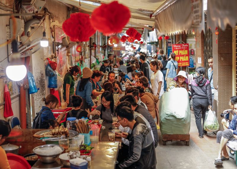 D&eacute;gustation de cuisine de rue &agrave; Hano&iuml;