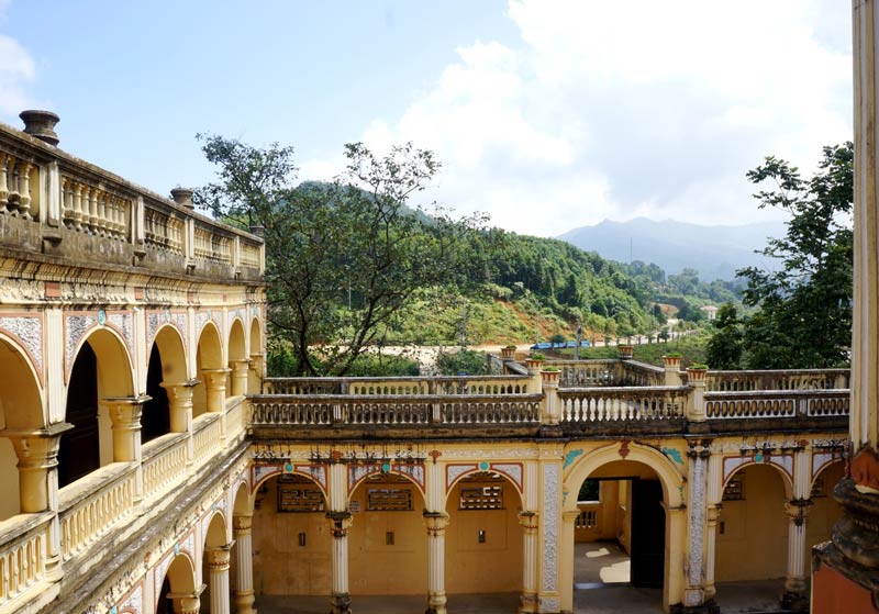 La majestueuse r&eacute;sidence de Ho&agrave;ng A Tưởng