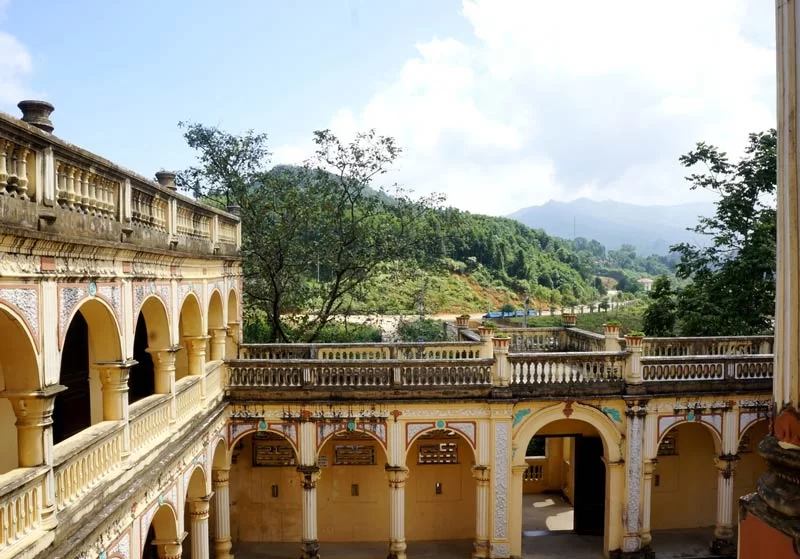 La majestueuse r&eacute;sidence de Ho&agrave;ng A Tưởng