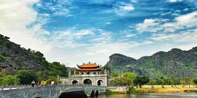 Tam Coc, Bich Dong cave and Hoa Lu by Bike