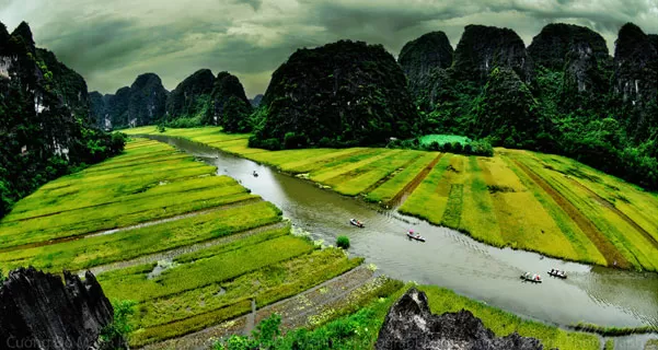 TAM COC, BICH DONG CAVE AND HOA LU BY BIKE (1 DAY)