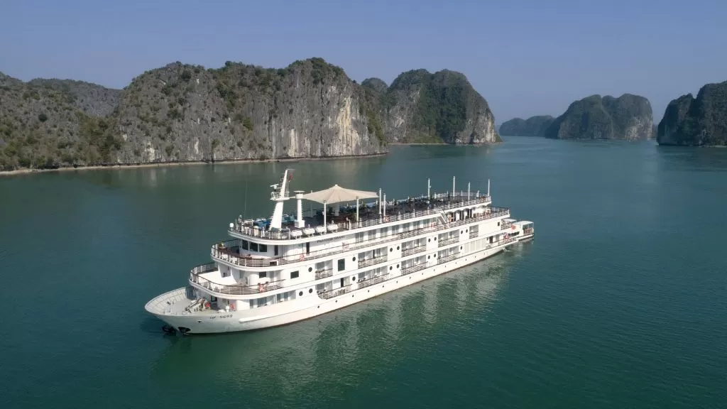 PARADISE GRAND CRUISE (2 DAYS – 1 NIGHT)