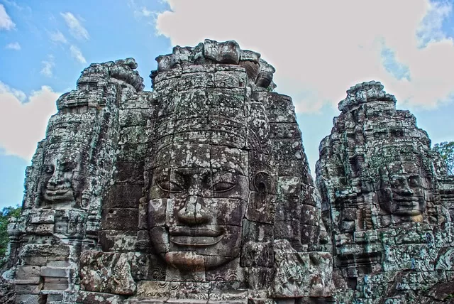 THE GLIMPSE OF VIETNAM AND CAMBODIA 9 DAYS - 8 NIGHTS