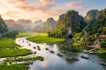 ✨Ninh Binh : La Baie d'Halong Terrestre, Joyau du Nord Vietnam